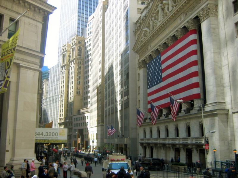 Μικτή εικόνα στη Wall Street παρά το υψηλό εβδομάδας