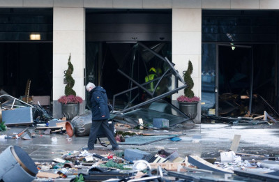 Βερολίνο: Έκρηξη στο μεγαλύτερο κυλινδρικό ενυδρείο του κόσμου- Δύο τραυματίες