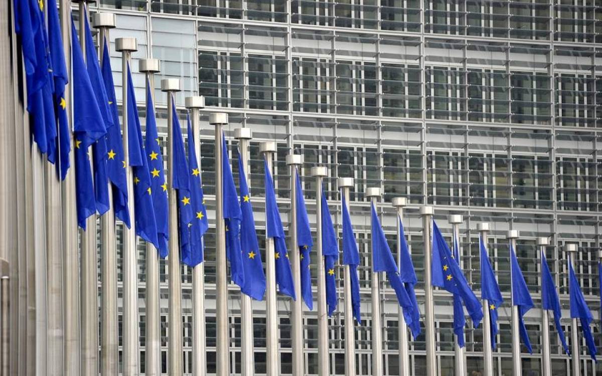 Θεσμοί: Θετική η έκθεση της Κομισιόν για την Ελλάδα