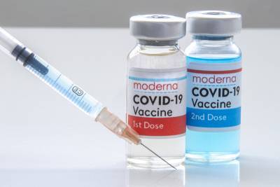 Moderna: Αίτημα στην FDA για τρίτη δόση εμβολίου