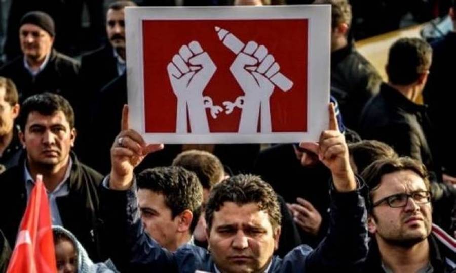 Τουρκία: Καταδικάστηκε δημοσιογράφος για προσβολή του Ερντογάν