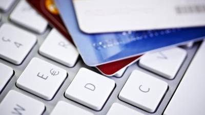 Τι προτείνει το ΙΟΒΕ για τόνωση της χρήσης ηλεκτρονικών πληρωμών
