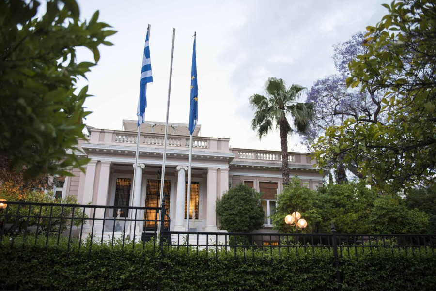 Τελικά, οι δημοσκοπήσεις κρίνουν (σχεδόν) τα πάντα
