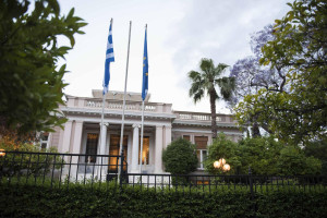 Τελικά, οι δημοσκοπήσεις κρίνουν (σχεδόν) τα πάντα