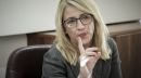 Με το «αζημίωτο» οι έπαινοι για την Δούρου...