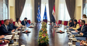 Θεοδωρικάκος: Ενισχύουμε τη στρατηγική συνεργασία Ελλάδας – Αιγύπτου στις επενδύσεις