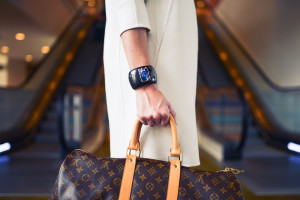 LVMH: Επιστροφή στην ανάπτυξη για Louis Vuitton, Dior & Tiffany – Τι αγοράζουν τώρα οι Fashion Lovers