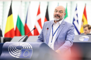 Παρέμβαση Αρναούτογλου στην Κομισιόν: Το κλείσιμο των ΕΛΤΑ ισοδυναμεί με λουκέτο στην ύπαιθρο