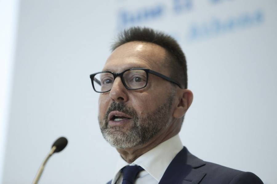 Μία ακόμα... κρούση Στουρνάρα για bad bank