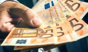 ΟΠΕΚΑ: Ποια επιδόματα πιστώνονται στους λογαριασμούς