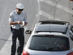 Τροχαία: 19.997 παραβάσεις το διάστημα από 14-20 Αυγούστου- Τι αφορούν