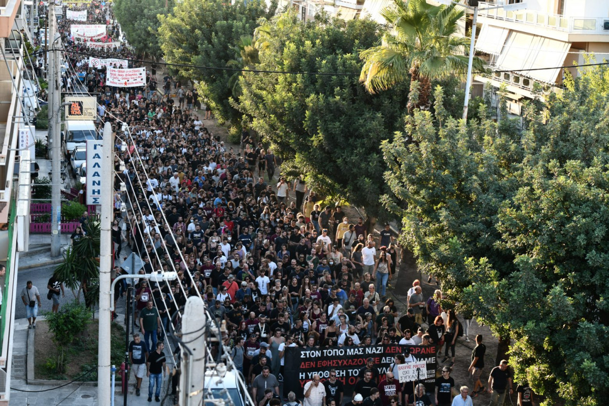 Αντιφασιστική πορεία για τα 9 χρόνια απ'τη δολοφονία Φύσσα-Ξέσπασαν μικροεπεισόδια