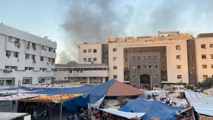 Έφοδος του ισραηλινού στρατού στο νοσοκομείο Αλ Σίφα