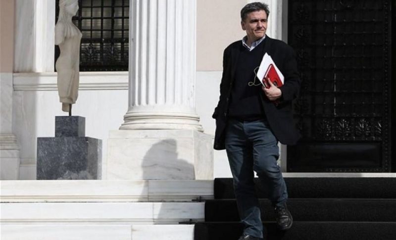 Αξιολόγηση: Δημοσιονομικό «χάσμα» €5 δισ. ανάμεσα σε Θεσμούς-Κυβέρνηση