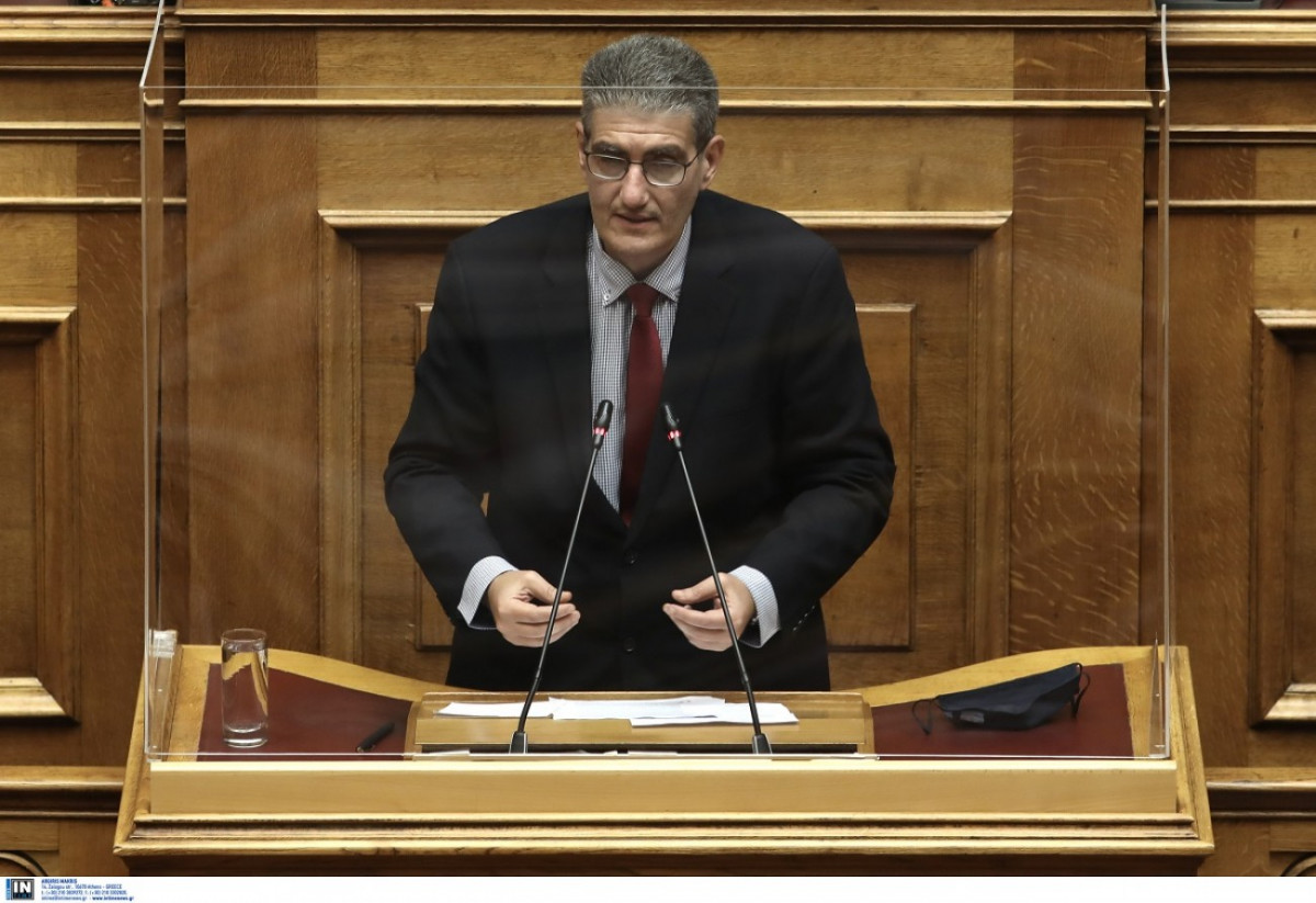 Γιαννούλης: Παραδίδουν τη λειτουργία του Μετρό Θεσσαλονίκης σε ιδιώτες