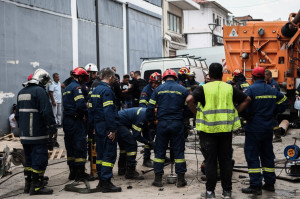 Πειραιάς: Νεκρός ο εργάτης που έπεσε σε φρεάτιο