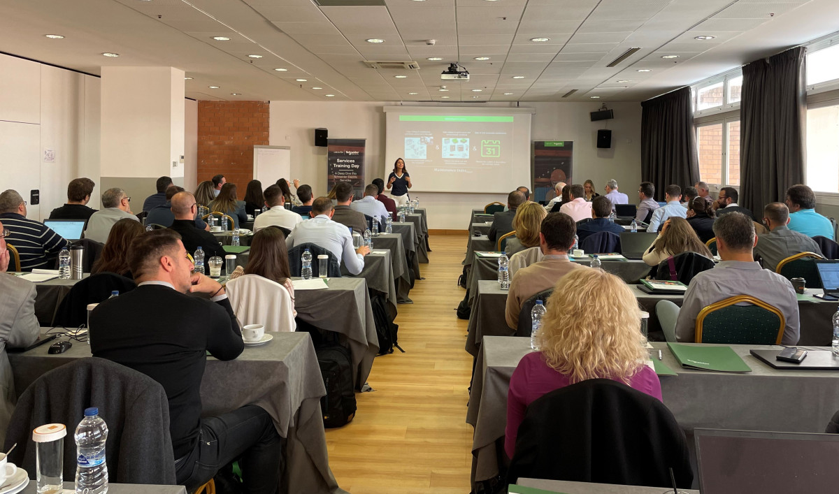 Services Training Day: Η Schneider Electric διοργάνωσε εξειδικευμένo σεμινάριο