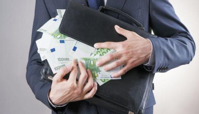 Αύξηση 1,2 δισ. στα φέσια,«κέρδη» 757 εκ. από αδήλωτα εισοδήματα