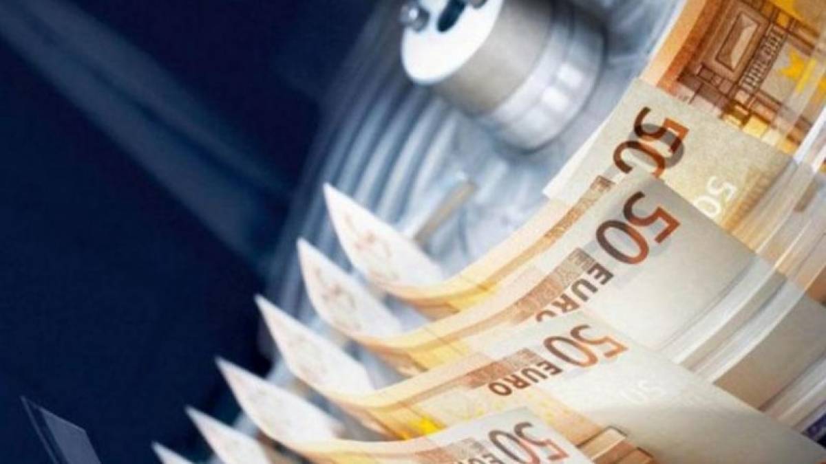 Ποιοι επαγγελματίες μπαίνουν στο μικροσκόπιο για «ξέπλυμα» χρήματος-Απειλές για πρόστιμα