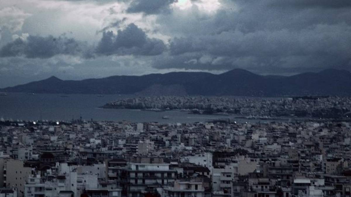 Νεφώσεις, τοπικές βροχές και σποραδικές καταιγίδες