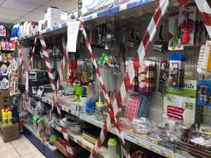 Σούπερ μάρκετ: Το νέο ωράριο και όσα απαγορεύεται να πωλούν