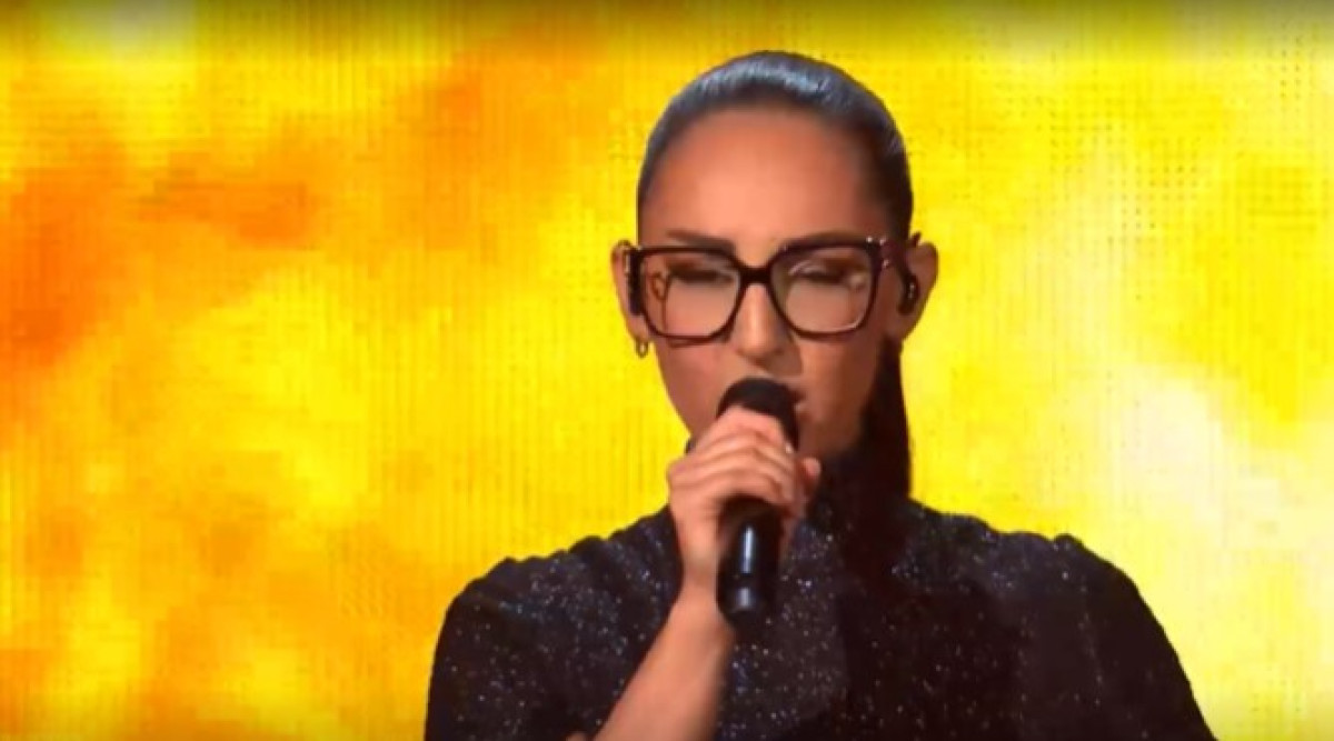 Eurovision: Εντυπωσιακή η Klavdia με την «Αστερομάτα» (βίντεο)