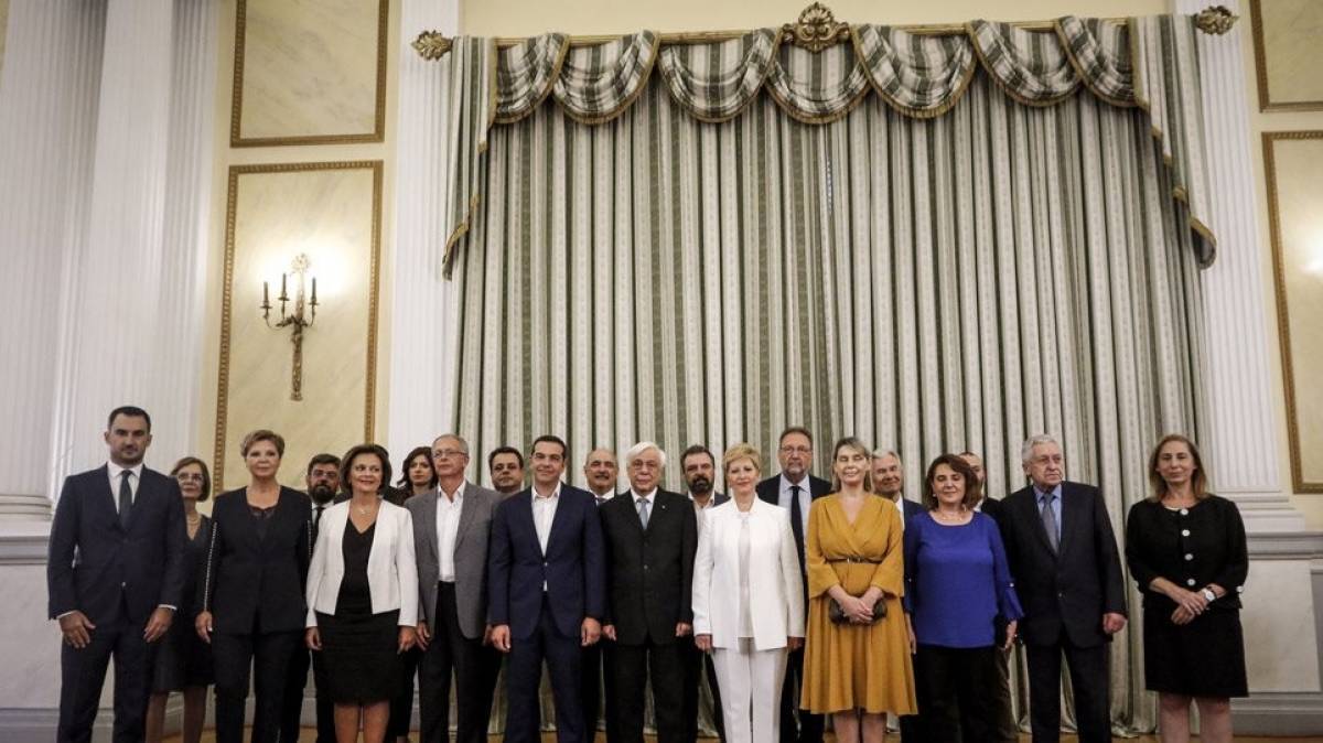 Υποσχέσεις Τσίπρα: Προτεραιότητα η αύξηση του κατώτατου μισθού