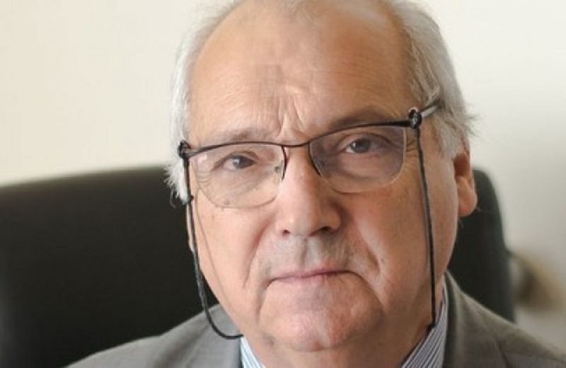 Επιτροπή σοφών για την ανάπτυξη με κοσμοπολίτικο άρωμα