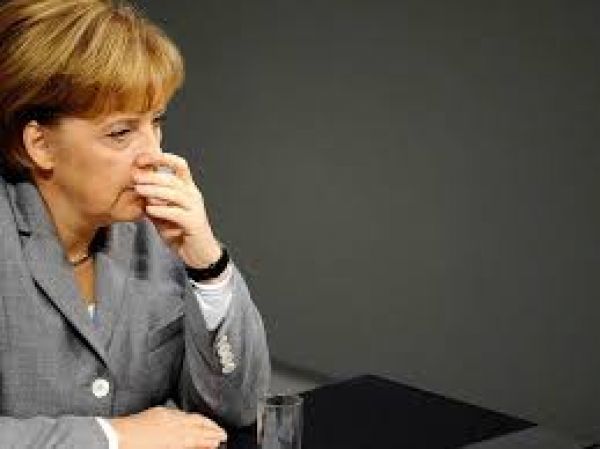 Πρόθυμη η Μέρκελ να συμμετάσχει στη συνάντηση που ζήτησε η Αθήνα