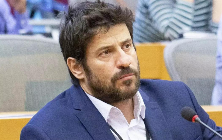 Γεωργούλης: Αρνείται κατηγορηματικά τις κατηγορίες- Η ανακοίνωση των δικηγόρων του