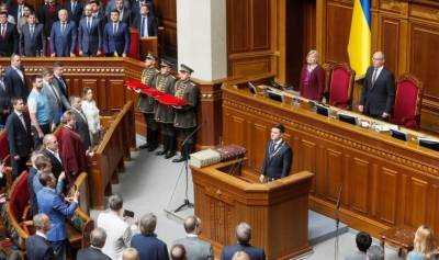 Το ουκρανικό κοινοβούλιο ενέκρινε την κατάσταση έκτακτης ανάγκης