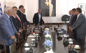 Μητσοτάκης: 4 άμεσα μέτρα και...απειλή αποκλεισμού από τις ευρωπαϊκές διοργανώσεις