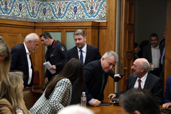 Μηνύματα και εξελίξεις με αφορμή την εκλογή Προέδρου της Βουλής