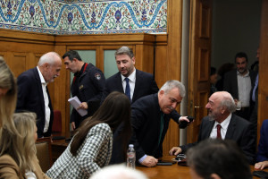 Μηνύματα και εξελίξεις με αφορμή την εκλογή Προέδρου της Βουλής