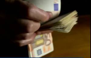 Καταγγελίες στη ΓΣΕΕ για εργοδοτικές αυθαιρεσίες με το Δώρο Χριστουγέννων