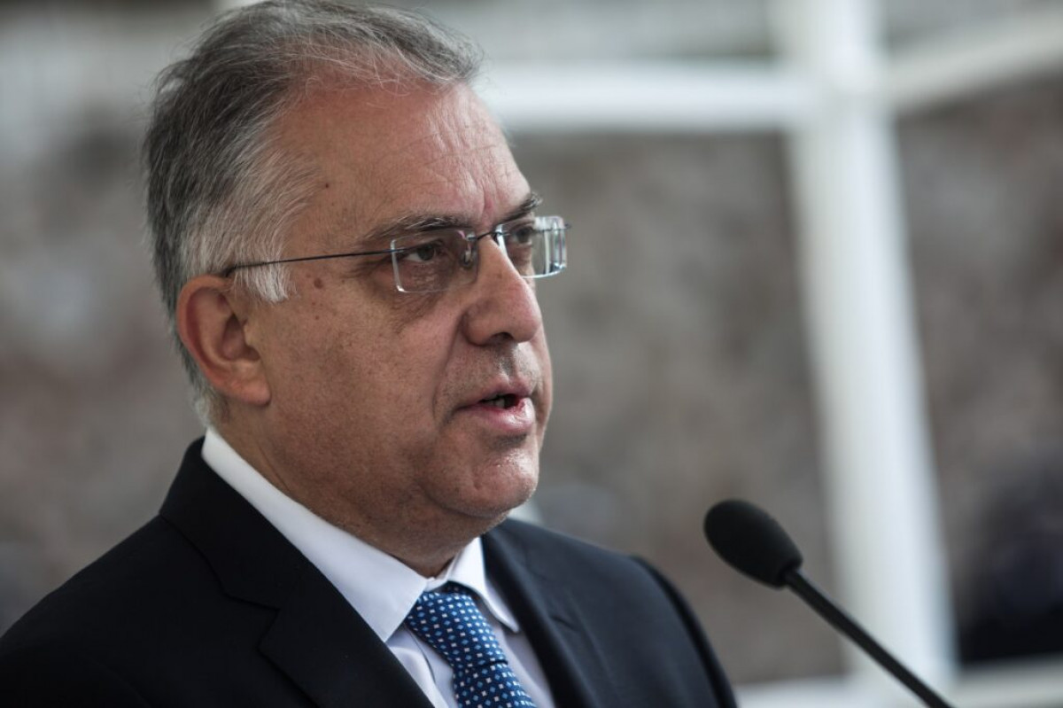 Θεοδωρικάκος: Χωρίς επιπλέον κόστος η δεκαετής ισχύς των διαβατηρίων