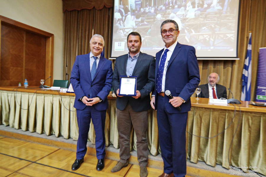 Τιμητική διάκριση για το Ούζο Βαρβαγιάννη από τον ΣΒΑΠ