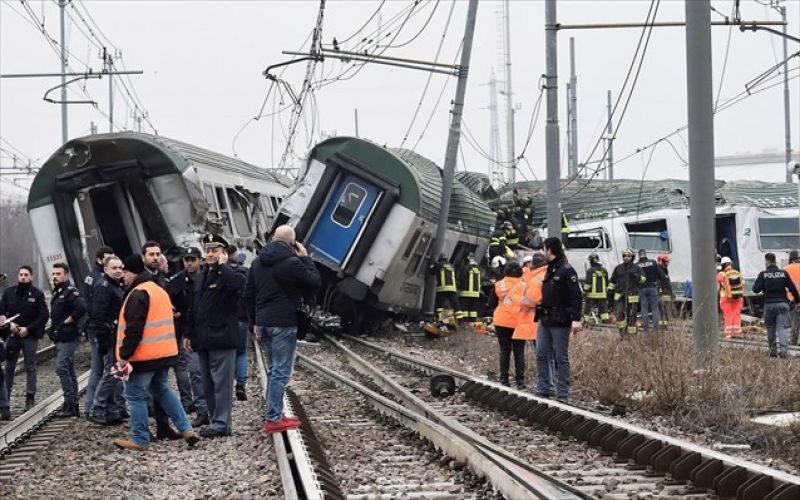 Μιλάνο: Οι στιγμές λίγο πριν τον εκτροχιασμό του τρένου (βίντεο)
