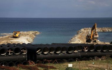 Πέντε προσφορές για νερό στην Αίγινα