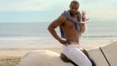 Ο άνδρας της Old Spice «τρελαίνει» τις γυναίκες