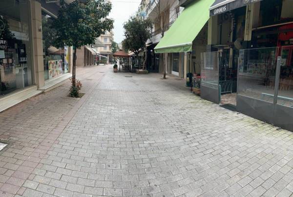 ΠΟΕΣΕ: Διαμαρτυρία με άδειες καρέκλες στο Σύνταγμα την Τετάρτη