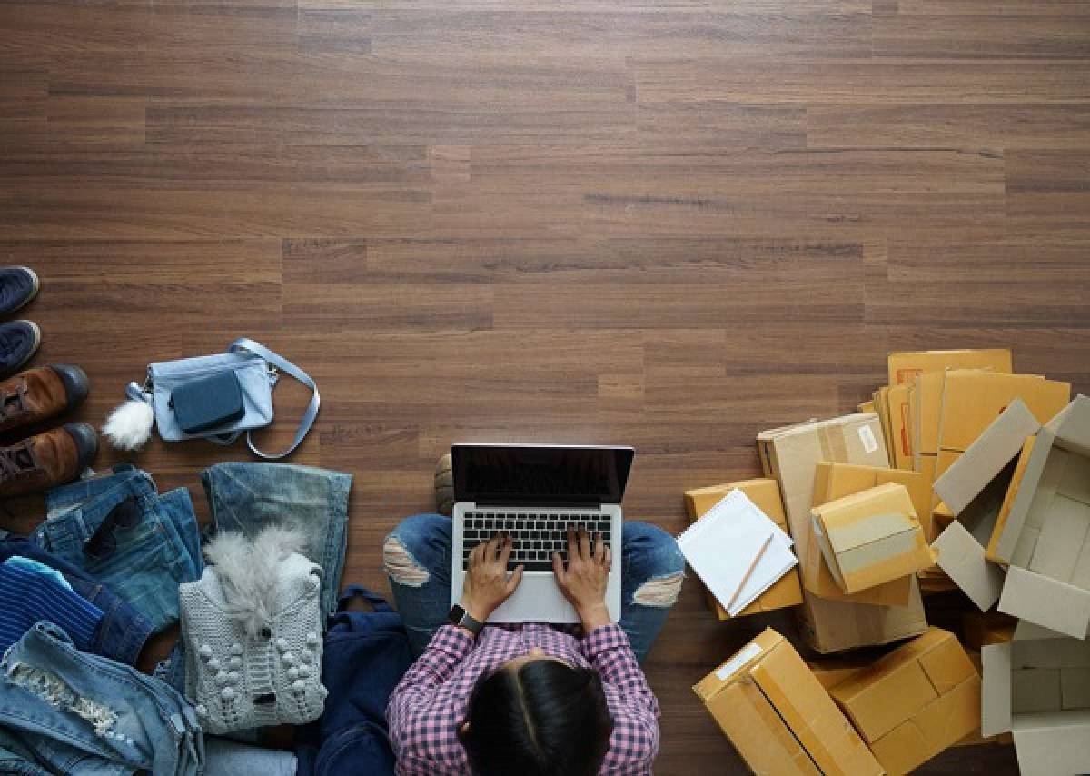 Glassdoor: Αυξήθηκαν κατά 460% οι αναζητήσεις για θέσεις τηλεργασίας