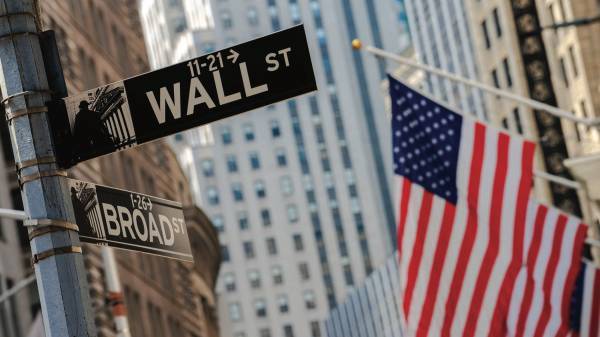 Κραδασμοί στη Wall Street-Βαριές απώλειες για τον Dow Jones