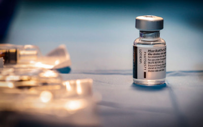 Pfizer-BioNTech: Ξεκινούν κλινική δοκιμή συνδυαστικού εμβολίου κατά κορονοϊού και γρίπης