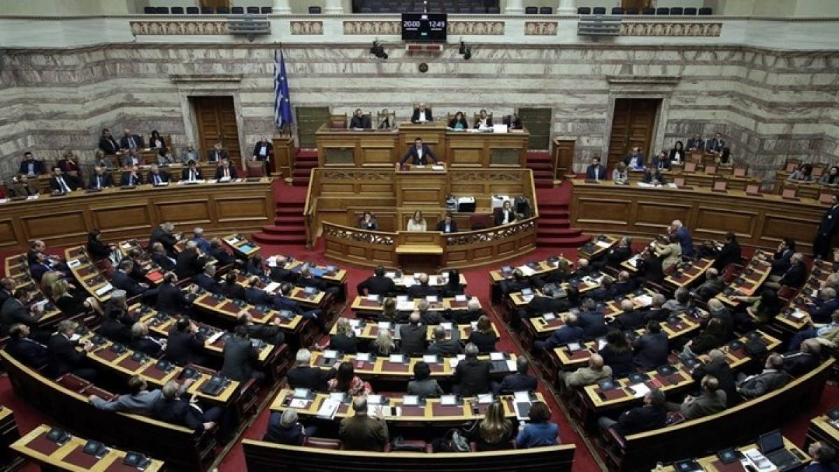 Με ορίζοντα διμήνου οι διαβουλεύσεις για τη Συνταγματική Αναθεώρηση
