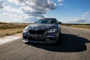 H αγωνιστική εκδοχή BMW M2 σε φάση δοκιμών
