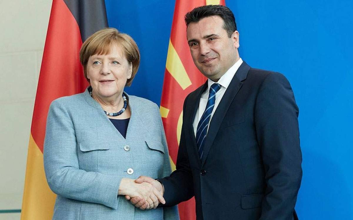 Τηλεφωνική επαφή Μέρκελ-Ζάεφ για την ευρωπαϊκή προοπτική της ΠΓΔΜ