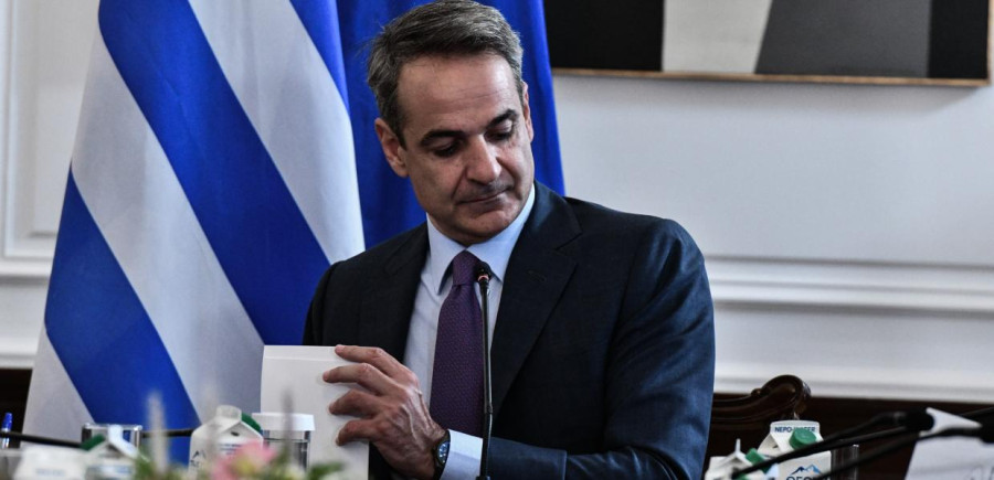 Το πρώτο δημοσκοπικό στραπάτσο στέλνει ξεκάθαρα μηνύματα στην κυβέρνηση
