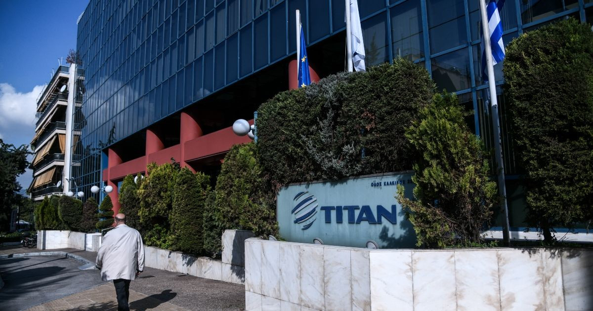 TITAN: Σε αποκλειστικές διαπραγματεύσεις για την εξαγορά της εταιρείας τσιμεντοειδών «Vracs De L’Estuaire»