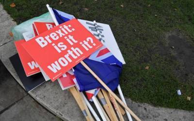 Brexit:€57,3 δισ. ετησίως θα κοστίσει στους Βρετανούς το «no deal»